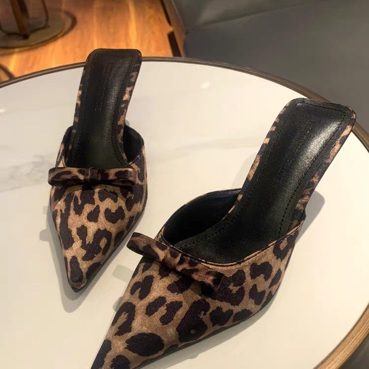 Ethnic Fashion In - Sandal hak tinggi wanita motif leopard,