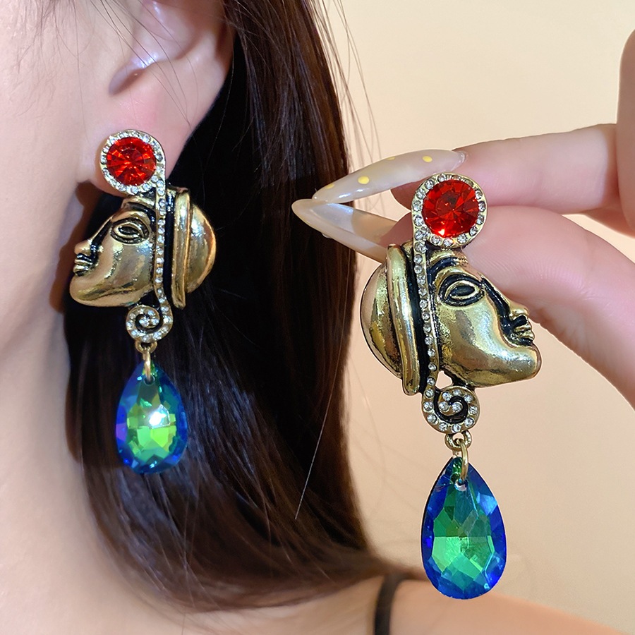 Y2K Ethnic Fashion - Anting Gantung Patung Wajah Tribal Vintage